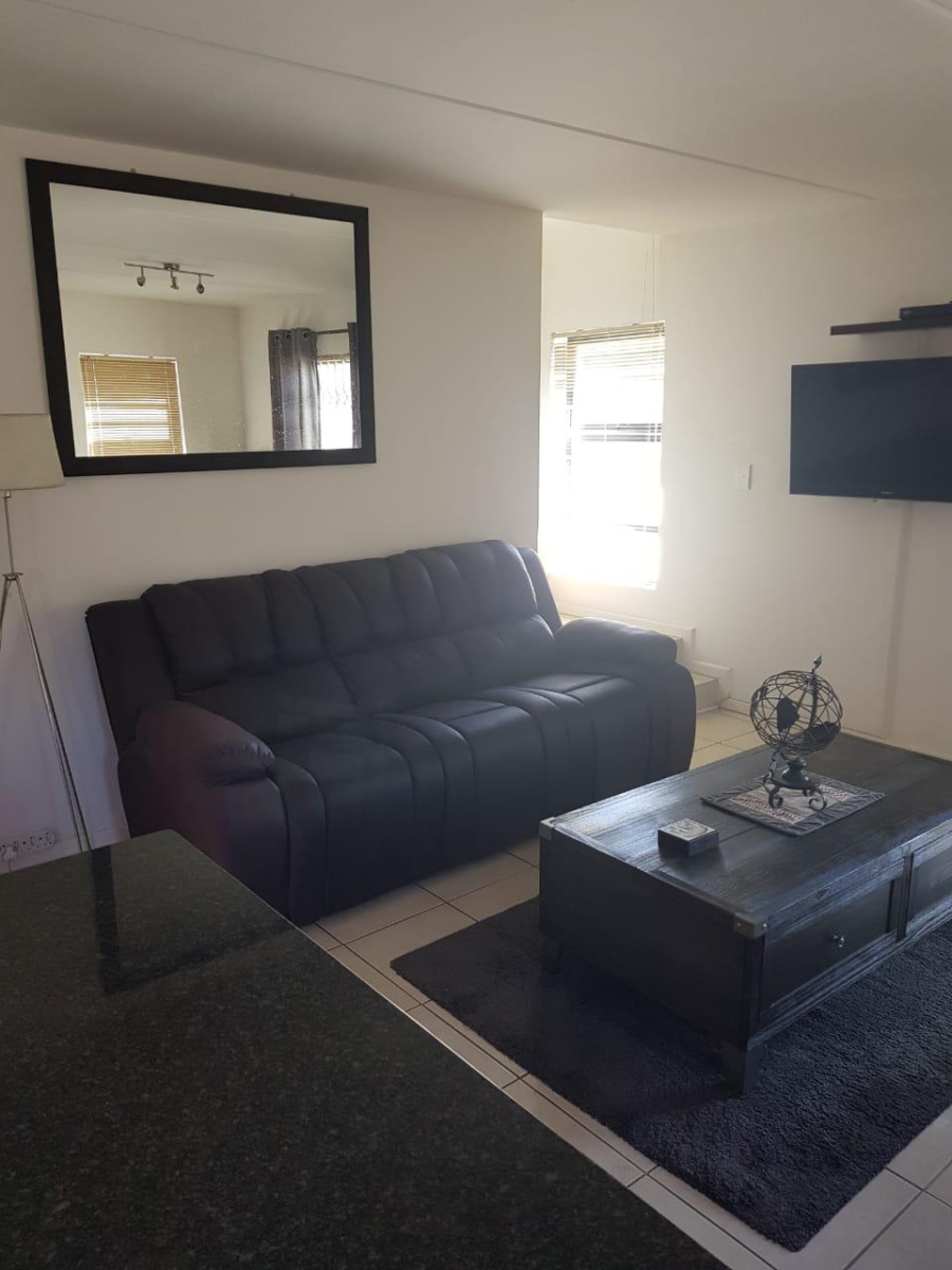 To Let 2 Bedroom Property for Rent in Burgundy Estate Western Cape